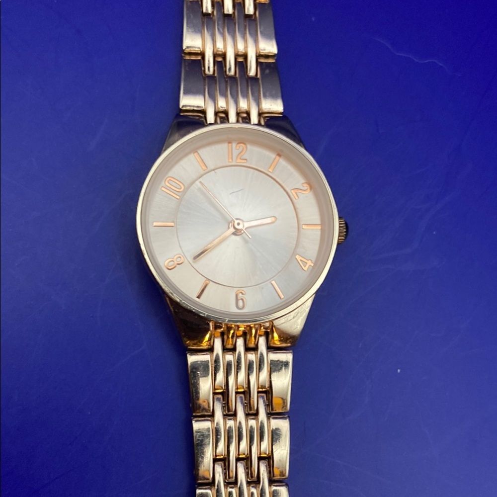 Unbranded rose gold tone ladies Watch 25 mm face